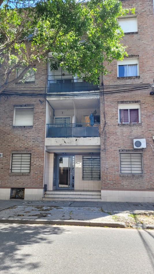 Oportunidad Venta - Monoambiente Dividido En 1 Dormitorio Pichincha - U$d 31.900 - Riccheri 1000 -P. Baja  - Apto Credito  Hipotecario-