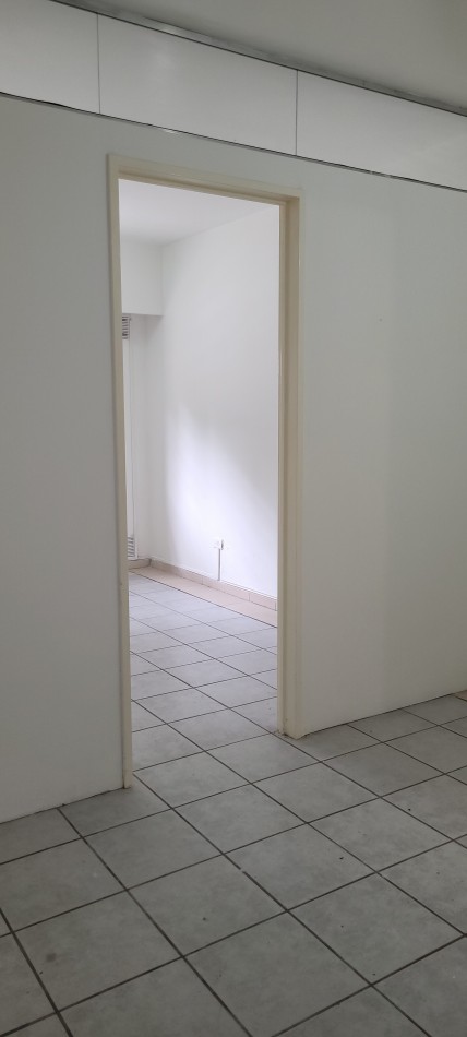 Oportunidad Venta - Monoambiente Dividido En 1 Dormitorio Pichincha - U$d 31.900 - Riccheri 1000 -P. Baja  - Apto Credito  Hipotecario-