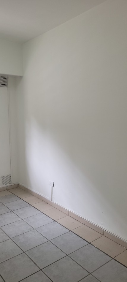 Oportunidad Venta - Monoambiente Dividido En 1 Dormitorio Pichincha - U$d 31.900 - Riccheri 1000 -P. Baja  - Apto Credito  Hipotecario-