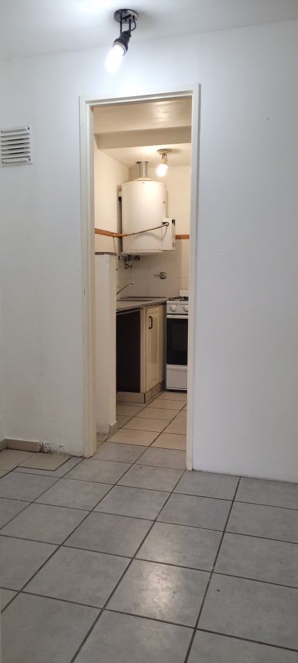 Oportunidad Venta - Monoambiente Dividido En 1 Dormitorio Pichincha - U$d 31.900 - Riccheri 1000 -P. Baja  - Apto Credito  Hipotecario-