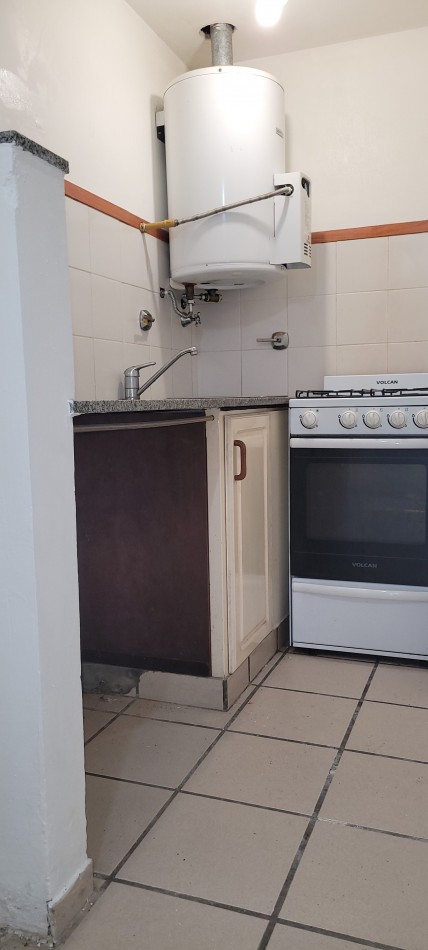 Oportunidad Venta - Monoambiente Dividido En 1 Dormitorio Pichincha - U$d 31.900 - Riccheri 1000 -P. Baja  - Apto Credito  Hipotecario-