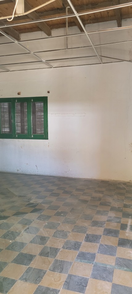 Terreno en Venta  - Larrea 1200 Oportunidad - A Metros De Mendoza 18,00 metros de frente -  Apto Para Construir  Pb +2 Pisos 