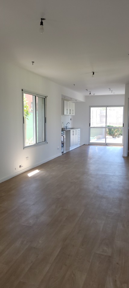 Casa 2 Dormitorios A Estrenar con  Piscina -  Tierra De Sueños 2 - Roldan Apta Credito  360 m2 terreno -  Luminosa 