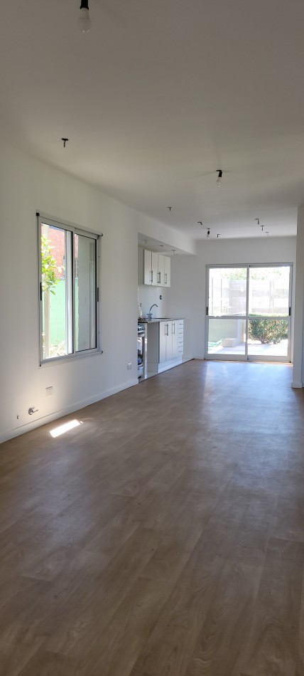 Casa 2 Dormitorios A Estrenar con  Piscina -  Tierra De Sueños 2 - Roldan Apta Credito  360 m2 terreno -  Luminosa 