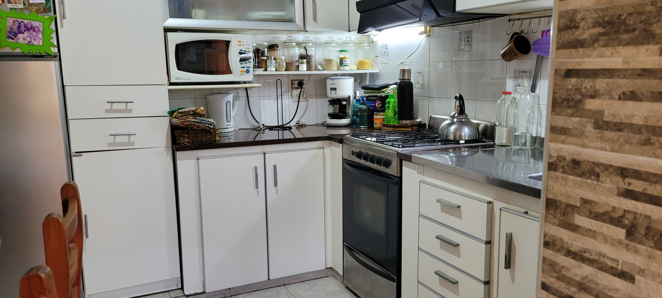 Casa de 2 plantas en esquina - 3 Dormitorio en Venta Barrio Belgrano - 2 Baños - Balcon Terraza - Patio - Doble cochera. 
