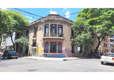 JUJUY  1800 - CENTRO ROSARIO -  EXCELENTE  INMUEBLE   ATENCION CONSTRUCTORAS - DESARROLLADORAS 